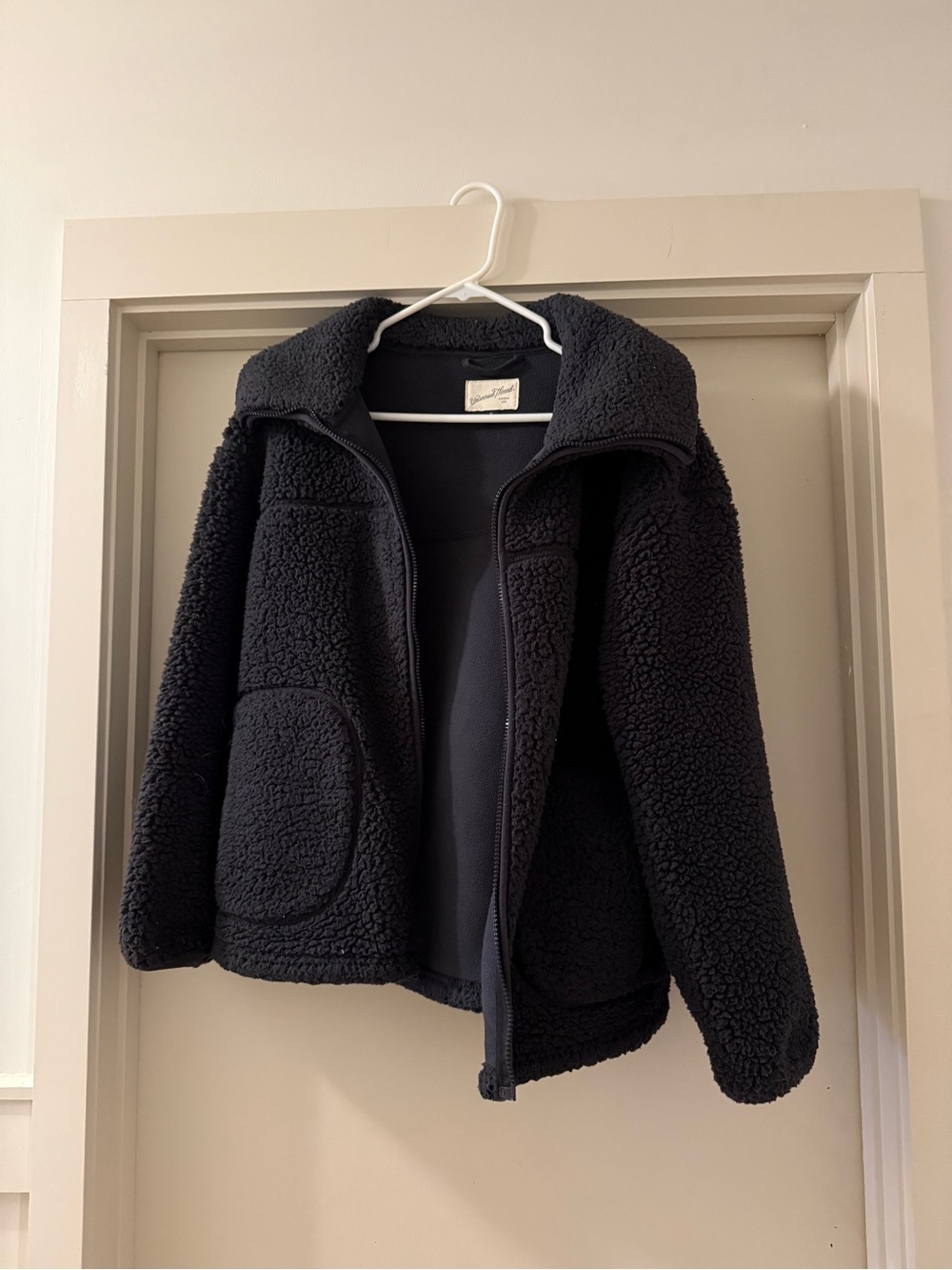 Universal Thread Black Teddy Sherpa Jacket with Zip